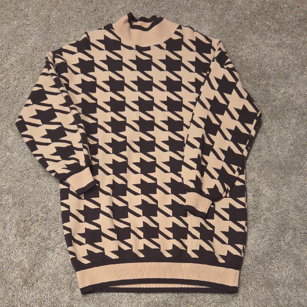 Blu Pepper Brown and Tan Houndstooth Crewneck Sweater Dress